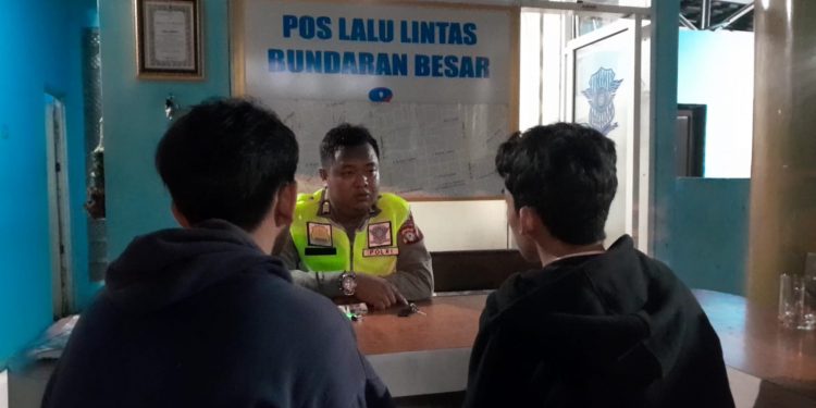 Serang Waria Sedang Mangkal, Dua Remaja Diamankan Polisi 