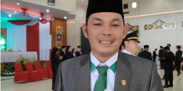 Rahmanto Muhidin Apresiasi Gotong Royong Warga Kelurahan Muara Laung I