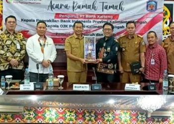 Bupati Murung Raya Ramah Tamah dengan Kepala OJK Provinsi Kalteng
