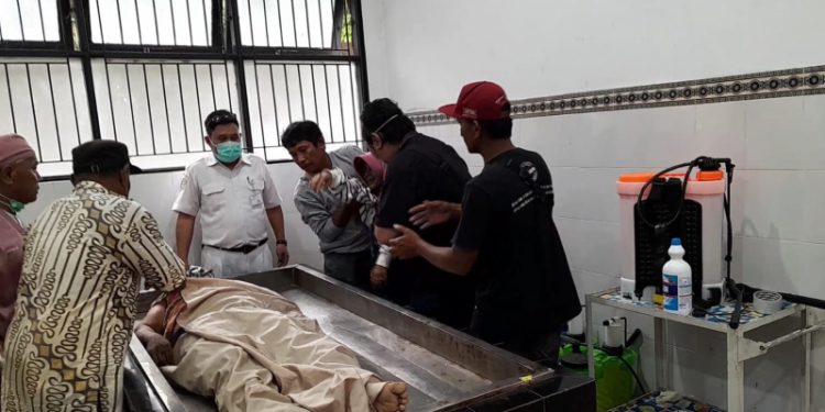 Pulang Kerja Tukang Bangunan Tewas Dihantam Truk