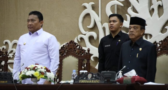 Wagub Edy Pratowo Dengarkan Pemandangan Umum Fraksi DPRD Terhadap 4 Raperda Provinsi Kalteng