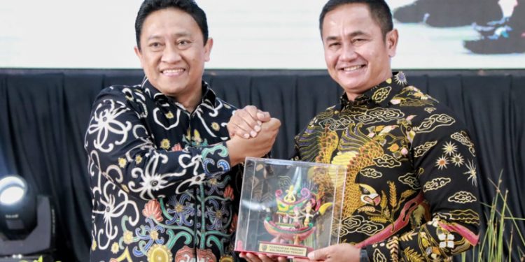 Wagub Kalteng H Edy Pratowo Hadiri Malam Akrab Pangdam XII/TPR