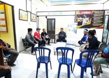 Oknum ASN Dinas Kominfo Barsel Pukul Wartawan