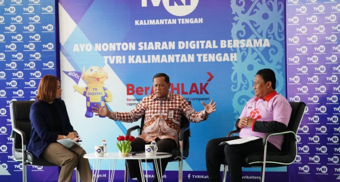 Hadir Sebagai Narsum Talkshow TVRI Kalteng, Wagub Edy Pratowo Tekan Pentingnya Pendidikan Antikorupsi