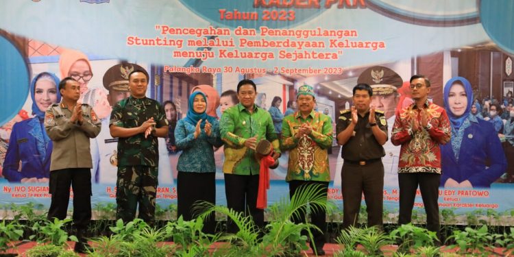 Wagub Edy Pratowo Buka Jambore Kader PKK Tingkat Provinsi Kalteng 2023