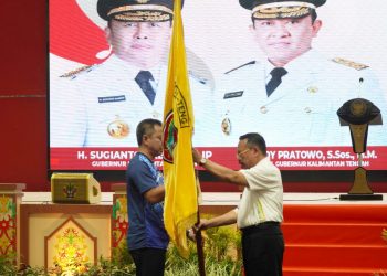 Sekda Nuryakin Lepas Kontingen PESPARAWI KORPRI ke IV Tingkat Prov. Kalteng Tahun 2023