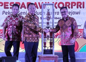 Sahli Gubernur Herson B. Aden Tutup PESPARAWI IV KORPRI Tingkat Provinsi Kalteng Tahun 2023