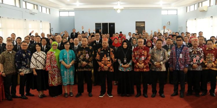 Sekda Nuryakin Tutup Pelatihan Kepemimpinan Administrator Gelombang I Angkatan I, II, dan III