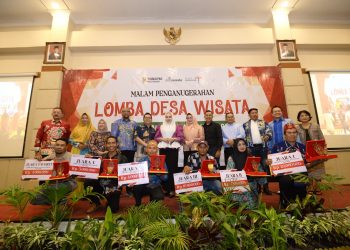 Kadisbudpar Adiah Chandra Sari Buka Malam Anugerah Lomba Desa Wisata