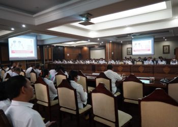 Asisten Ekbang Sri Widanarni Buka Rakor Pengendalian Administrasi Pelaksanaan Pembangunan Konstruksi