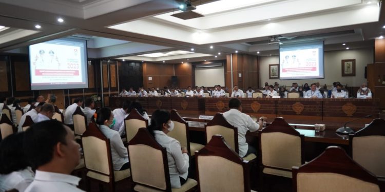 Asisten Ekbang Sri Widanarni Buka Rakor Pengendalian Administrasi Pelaksanaan Pembangunan Konstruksi
