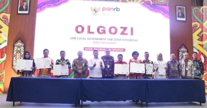 Wagub Edy Pratowo Hadiri Aksi Pencanangan Zona Integritas Melalui Program OLGOZI
