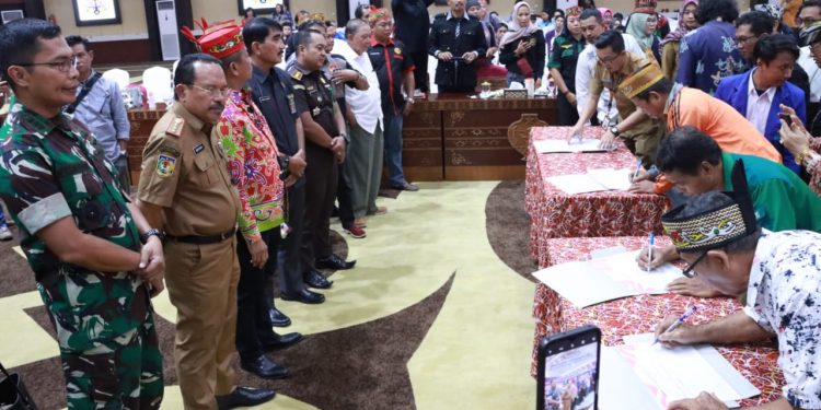 Arahan Gubernur Sugianto Sabran Pada Hasupa Hasambewa Bersama Ormas-ormas di Kalteng