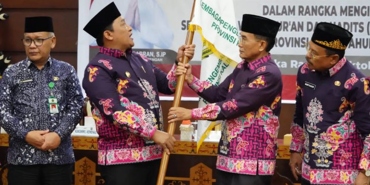 Wagub H Edy Pratowo Lepas Kafilah Kalteng Ikuti STQH Nasional XXVII