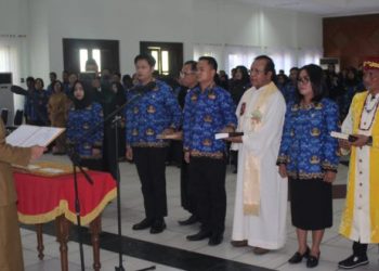 Pj Wali Kota Serahkan SK Pengangkatan kepada 30 PPPK Tenaga Teknis