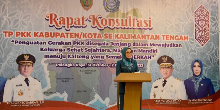 Kepala DP3APPKB Hadiri Pengukuhan Bunda Forum Anak Daerah Kabupaten/Kota se-Kalteng