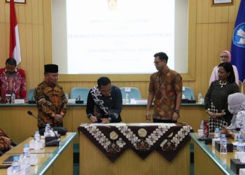 Dinas Perkebunan Provinsi Kalteng-UGM Tandatangani Perjanjian Kerja Sama