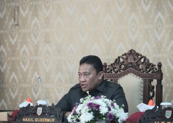 Wagub Kalteng Dengarkan Pemandangan Umum DPRD Terhadap Nota Keuangan dan Raperda Rancangan APBD 2024