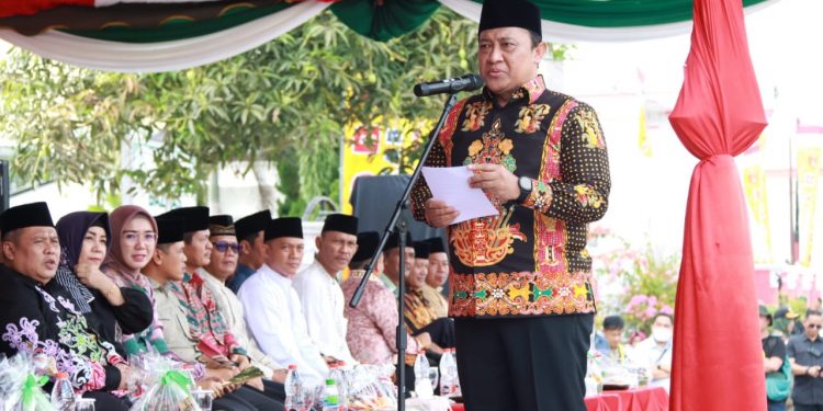 Wagub Edy Pratowo Lepas Peserta Pawai Taaruf MTQ XXXI Tingkat Prov. Kalteng Tahun 2023