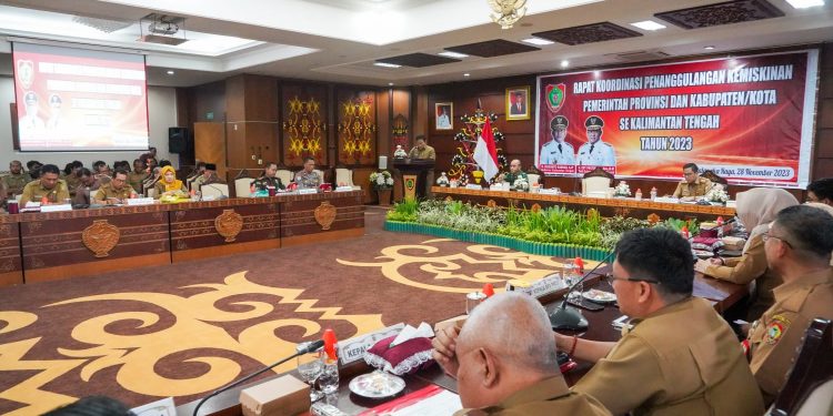Wagub Edy Pratowo Buka Rakor Penanggulangan Kemiskinan Pemerintah Provinsi dan Kabupaten/Kota