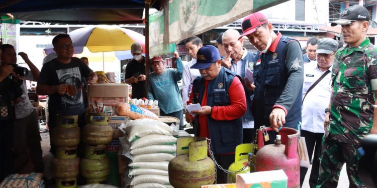 Sahli Gubernur Yuas Elko Pimpin Pemantauan Stok dan Harga Pangan Jelang Nataru