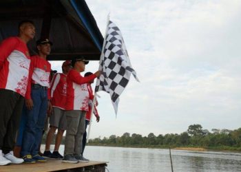 Hari Jadi Kabupaten Barsel ke-64 Dimeriahkan Lomba Balap Katinting