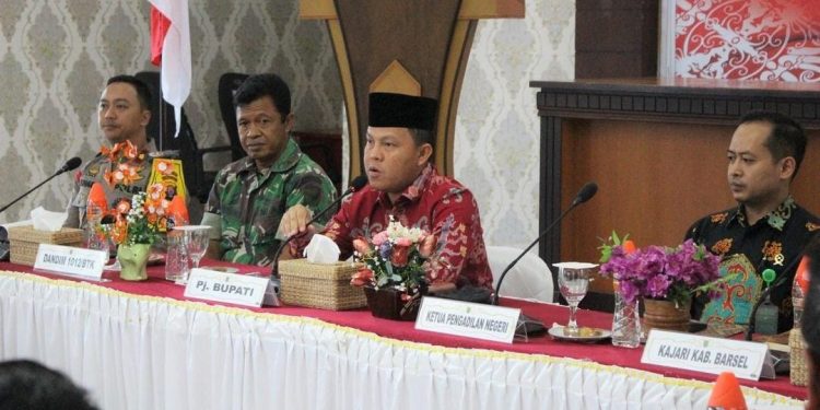Pemkab Barsel Segera Menetapkan Status Darurat Kabut Asap
