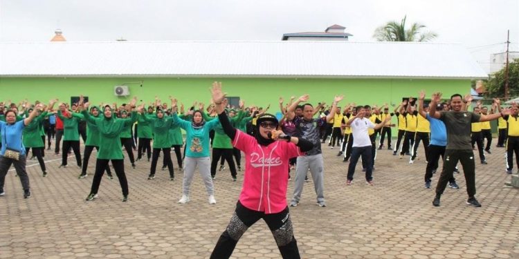 Pemkab Barsel Gelar Senam Sehat