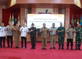 Wagub Edy Pratowo Hadiri Secara Virtual Penyerahan dan Peluncuran Sertipikat Tanah Elektronik oleh Presiden RI