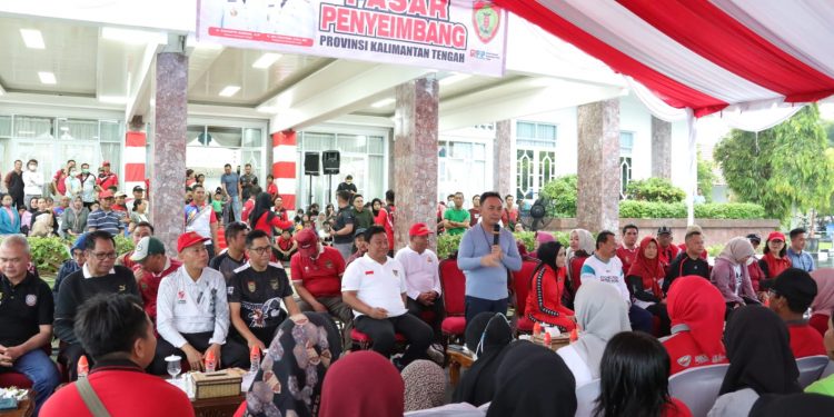 Jelang Nataru, Gubernur H. Sugianto Sabran Gratiskan 3.700 Paket Sembako