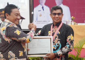 Usung Proper SATUKITA Kadis Kominfosantik Kalteng Raih Predikat Prestasi Istimewa PKN II