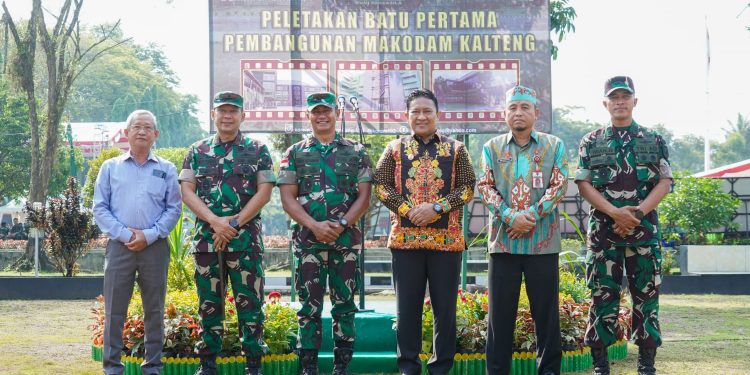 Wagub H Edy Pratowo Letakan Batu Pertama Pembangunan Makodam Kalteng