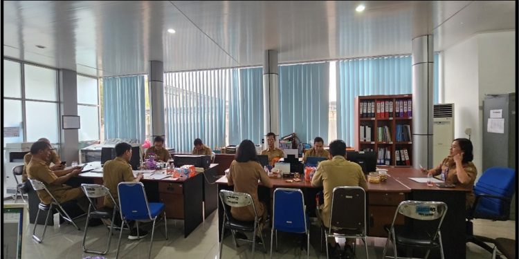 DPMPTSP Gelar Rapat Evaluasi Kinerja PTSP Triwulan IV Bersama PD Teknis se-Kalteng