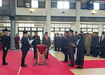 Sejumlah Pejabat Eselon 2 Pemkab Kotim, Diduga Mantan Timses Ikut “Bermain”?