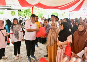 Wagub Edy Pratowo Buka Pasar Penyeimbang untuk Warga Kota Palangka Raya