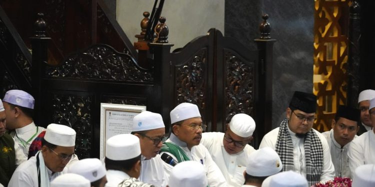 Sekda Nuryakin Hadiri Aruh Ganal Haul ke-19 Abah Guru Sekumpul