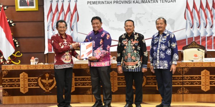 Wagub Edy Pratowo Terima Hasil Pengawasan BPKP Semester II Tahun 2023