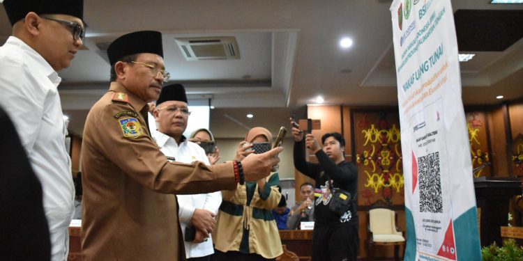 Hadiri Pelantikan BWI Kalteng, Sekda Nuryakin Sekaligus Launching Wakaf Uang Tunai