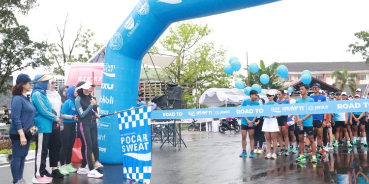 Komunitas Runner Semarakkan Palangka Raya Road to Pocari Sweat Run 2024