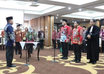 Sekda Nuryakin Lantik Pimpinan Tinggi Pratama, Pejabat Administrator, dan Pejabat Pengawas Pemprov Kalteng