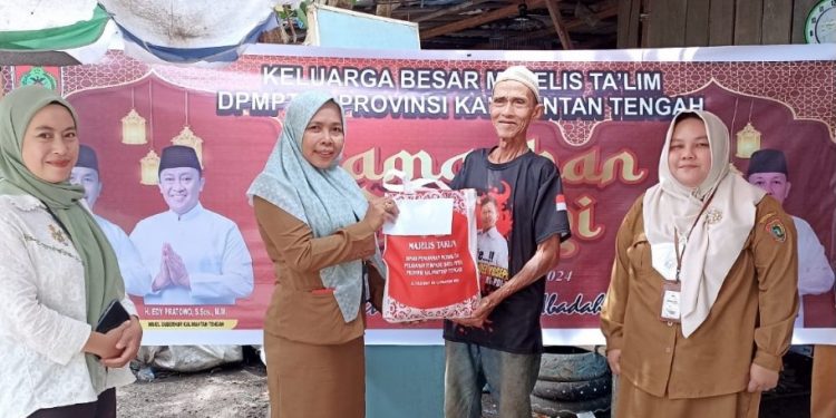 Majelis Taklim DPMPTSP Prov. Kalteng Kembali Laksanakan Program Ramadan Berbagi