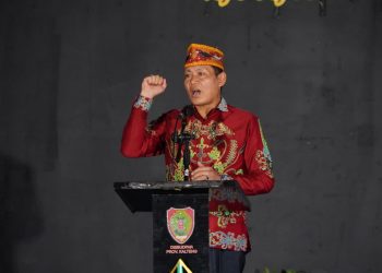 Sahli Gubernur Yuas Elko Buka Gelar Seni Budaya Hari Perempuan Internasional
