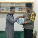 Personel Polres Tanjung Balai Sholat Tarawih Bersama Warga, di Musholla Al-Hamdi