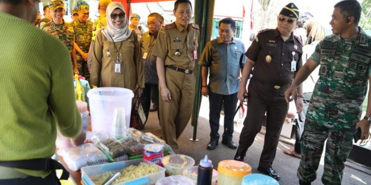 Pemprov Kalteng Apresiasi Bazar TNI Dalam Rangka Menyambut Idulfitri 1445 H