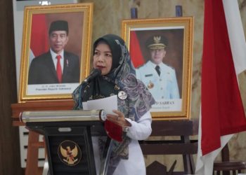 Asisten Ekbang Harapkan Pemkab Gandeng Masyarakat Wujudkan Target Bidang Sanitasi di Kalteng