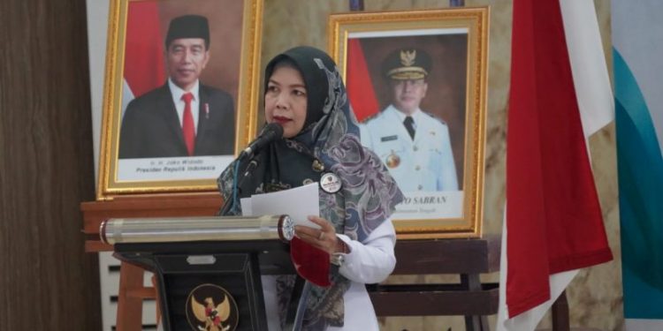 Asisten Ekbang Harapkan Pemkab Gandeng Masyarakat Wujudkan Target Bidang Sanitasi di Kalteng