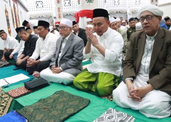 Mempererat Tali Silaturahmi, Pemprov. Kalteng Selenggarakan Sahur dan Salat Subuh Bersama Masyarakat