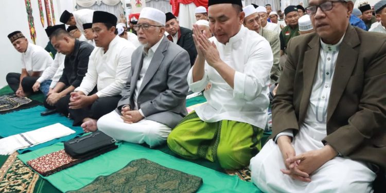 Mempererat Tali Silaturahmi, Pemprov. Kalteng Selenggarakan Sahur dan Salat Subuh Bersama Masyarakat