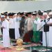 Gubernur Kalteng Bersama Warga Salat Idulfitri 1445 H di Bundaran Besar Palangka Raya