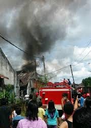 Sijago Merah Telan 6 Rumah di Tanjungbalai